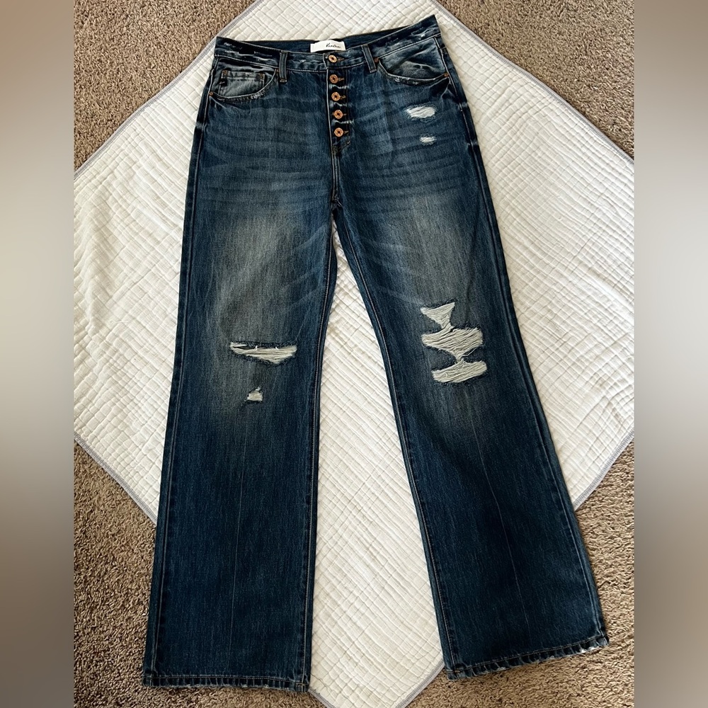 Kancan Ariena Ultra High Rise 90's Flare Jeans size 11/29